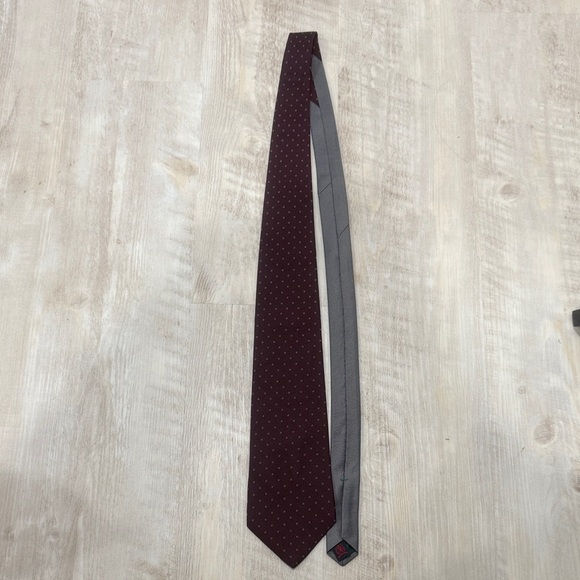Tommy Hilfiger Vintage Maroon Tie with White Square - Picture 2 of 4